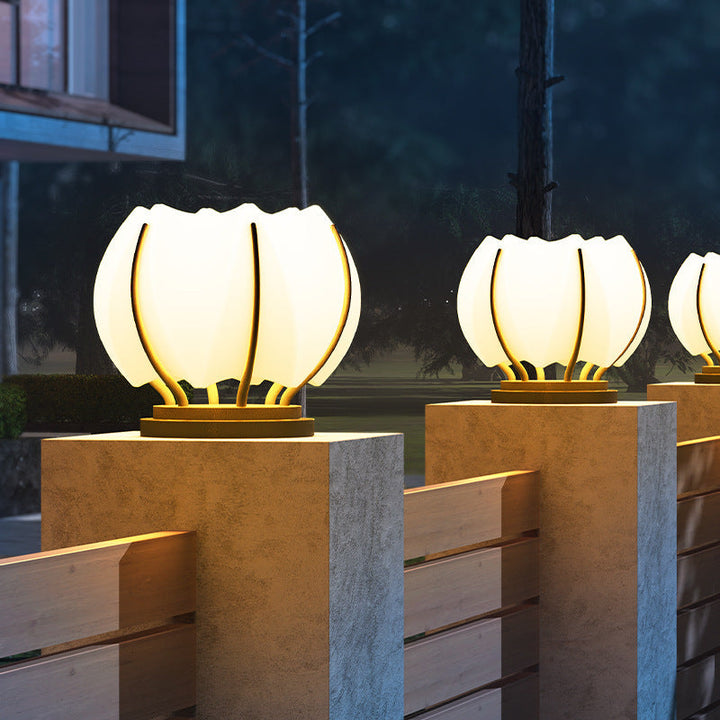 Zeitgenössische kreative Blumen Eisen Plastik LED Pfosten Kopf Licht für Garten | Karnz