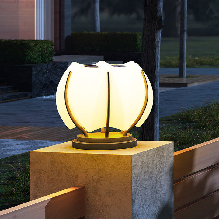 Zeitgenössische kreative Blumen Eisen Plastik LED Pfosten Kopf Licht für Garten | Karnz