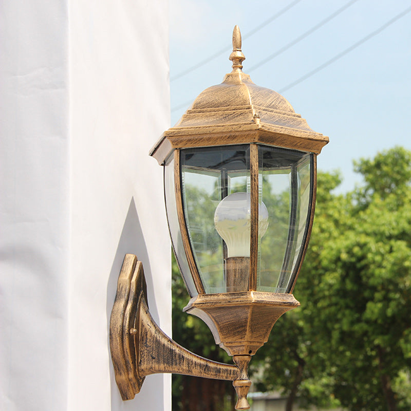Zeitgenössische Retro Wasserdichte Sechseckige Käfig Aluminium Mattiertes Klarglas 1-Licht Wandlampe Für Außenpatio | Karnz