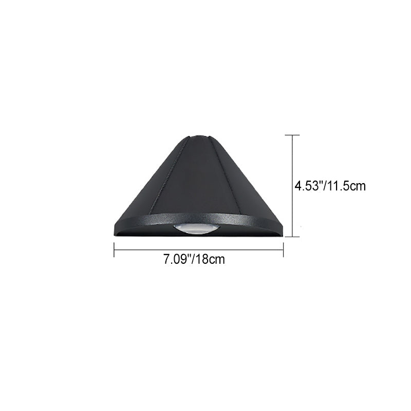 Moderner minimalistischer wasserdichter dreieckiger Halbring-Druckguss-Aluminium-PC-LED-Wandlicht für Außenpatio | Karnz