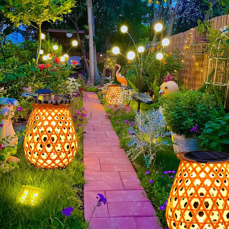 Traditionelles Chinesisches Solar-Wasserdicht Oval Rund Hollow Mesh ABS LED Außen Landschaftslicht Für Garten | Karnz