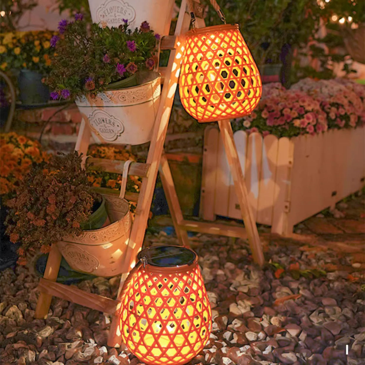 Traditionelles Chinesisches Solar-Wasserdicht Oval Rund Hollow Mesh ABS LED Außen Landschaftslicht Für Garten | Karnz