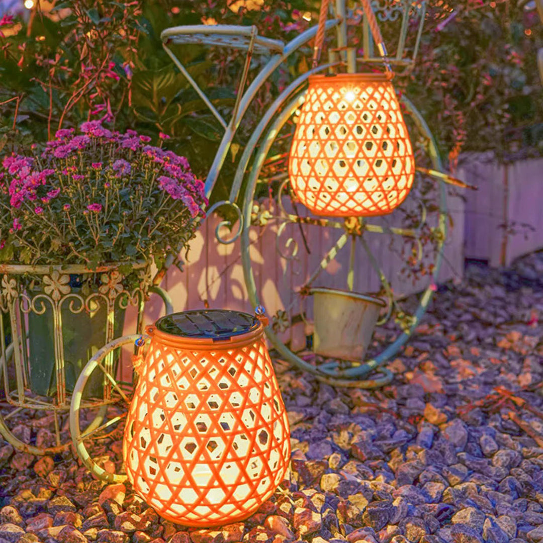 Traditionelles Chinesisches Solar-Wasserdicht Oval Rund Hollow Mesh ABS LED Außen Landschaftslicht Für Garten | Karnz