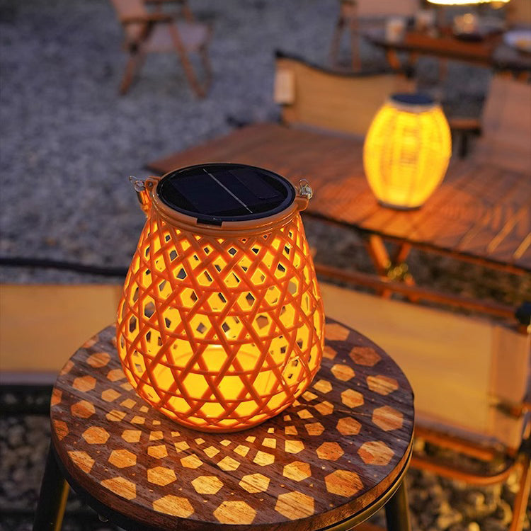 Traditionelles Chinesisches Solar-Wasserdicht Oval Rund Hollow Mesh ABS LED Außen Landschaftslicht Für Garten | Karnz