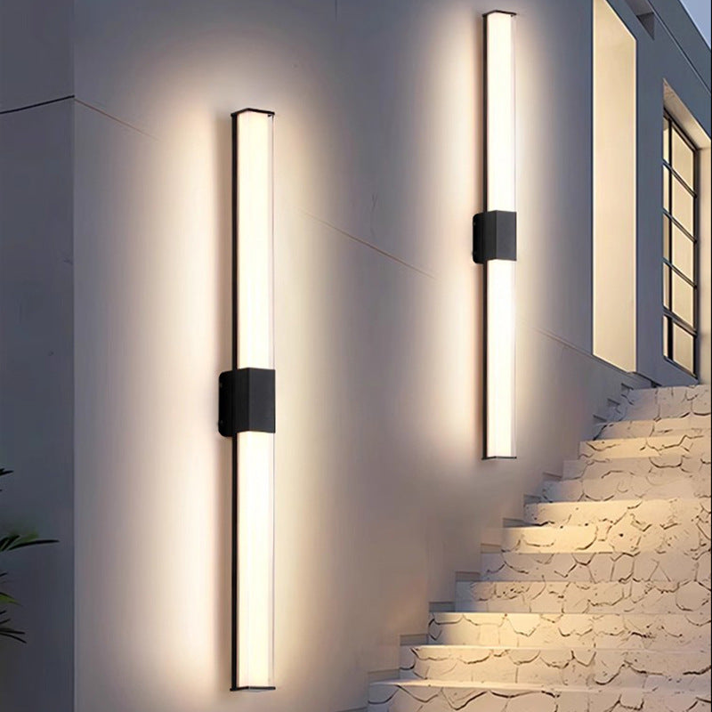 Moderner minimalistischer wasserdichter rechteckiger langer Aluminium-PC-Außenwandlaterne für den Garten | Karnz