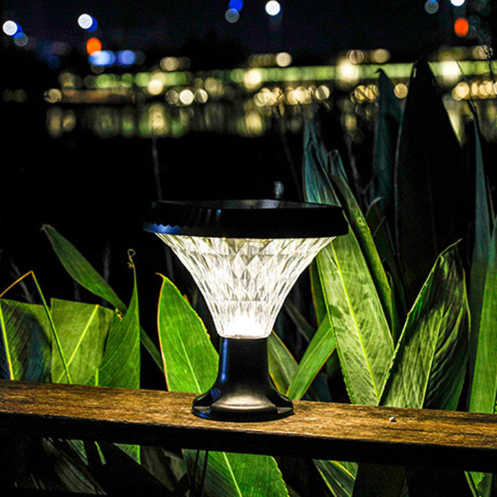 Moderner Minimalistischer Solar Wasserdichter Diamant Runde ABS PC LED Außenlicht Für Außenpatio | Karnz