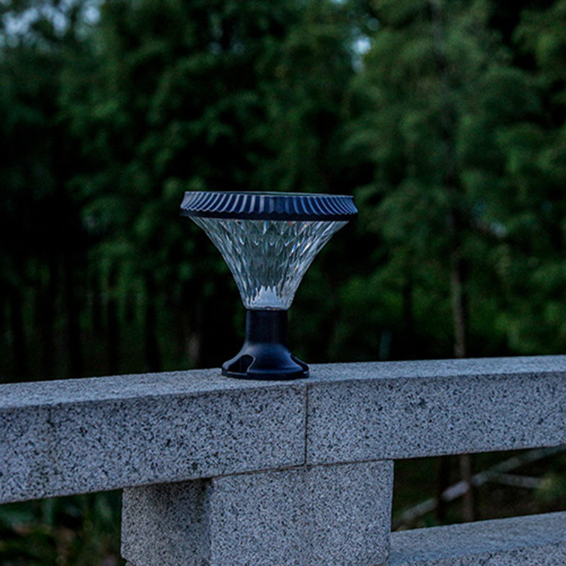 Moderner Minimalistischer Solar Wasserdichter Diamant Runde ABS PC LED Außenlicht Für Außenpatio | Karnz