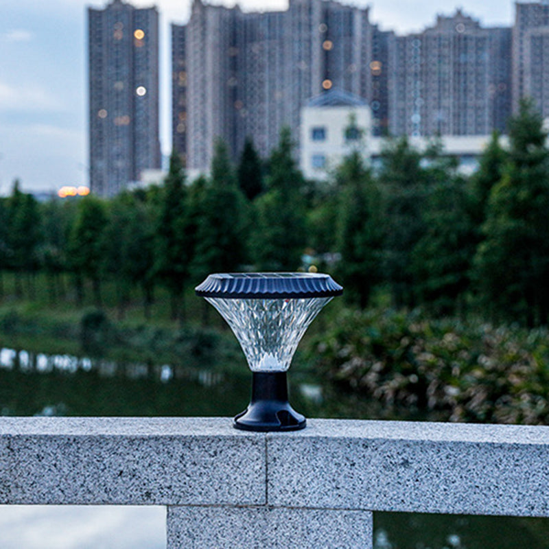 Moderner Minimalistischer Solar Wasserdichter Diamant Runde ABS PC LED Außenlicht Für Außenpatio | Karnz