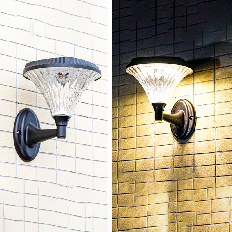 Moderner Minimalistischer Solar Wasserdichter Diamant Runde ABS PC LED Außenlicht Für Außenpatio | Karnz