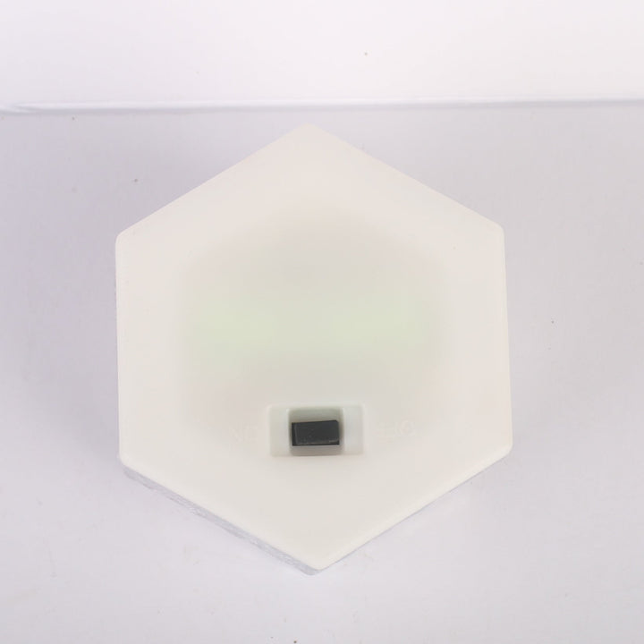 Moderner Minimalistischer Solar Wasserdichter Sechseckiger Eiskachel ABS PVC LED Rasen Landschaftslicht Für Outdoor Patio | Karnz