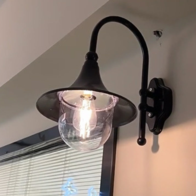 Moderne, schlichte Wandleuchte aus Aluminium mit Trompetenschirm und Glas, einflammig, für den Außenbereich, geeignet für den Garten