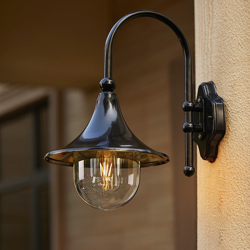 Moderne, schlichte Wandleuchte aus Aluminium mit Trompetenschirm und Glas, einflammig, für den Außenbereich, geeignet für den Garten