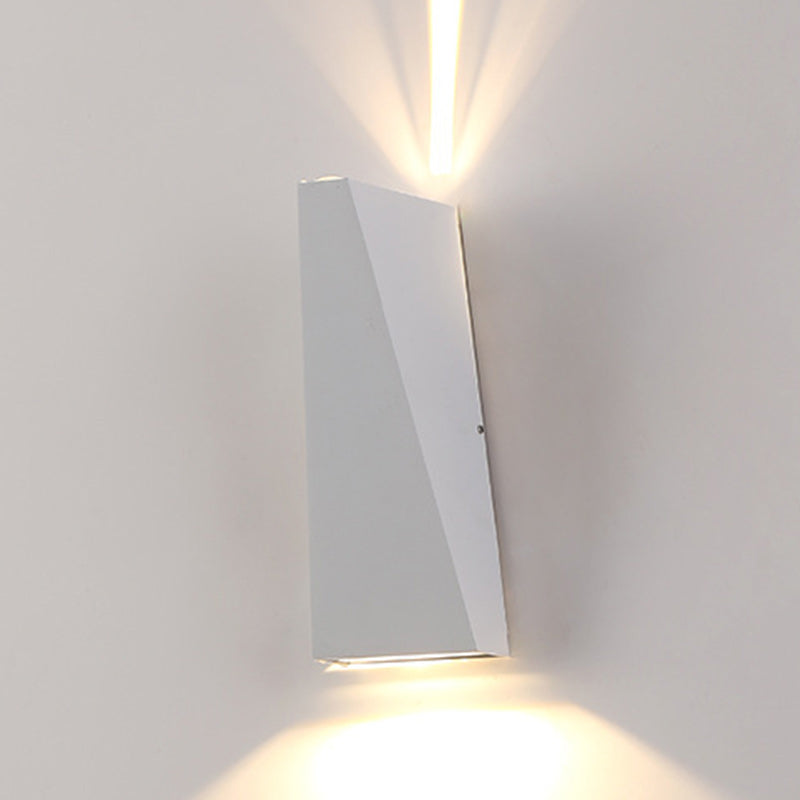 Moderner Minimalistischer Aluminium Auf- und Abwärts Beleuchteter LED-Wandstrahler für Außenbereich Terrasse | Karnz