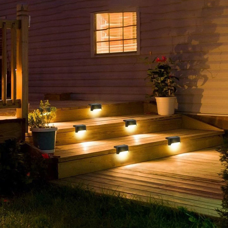 Zeitgenössisches industrielles PP quadratisches wasserdichtes LED-Solar-Außenstufenlicht für den Garten | Karnz