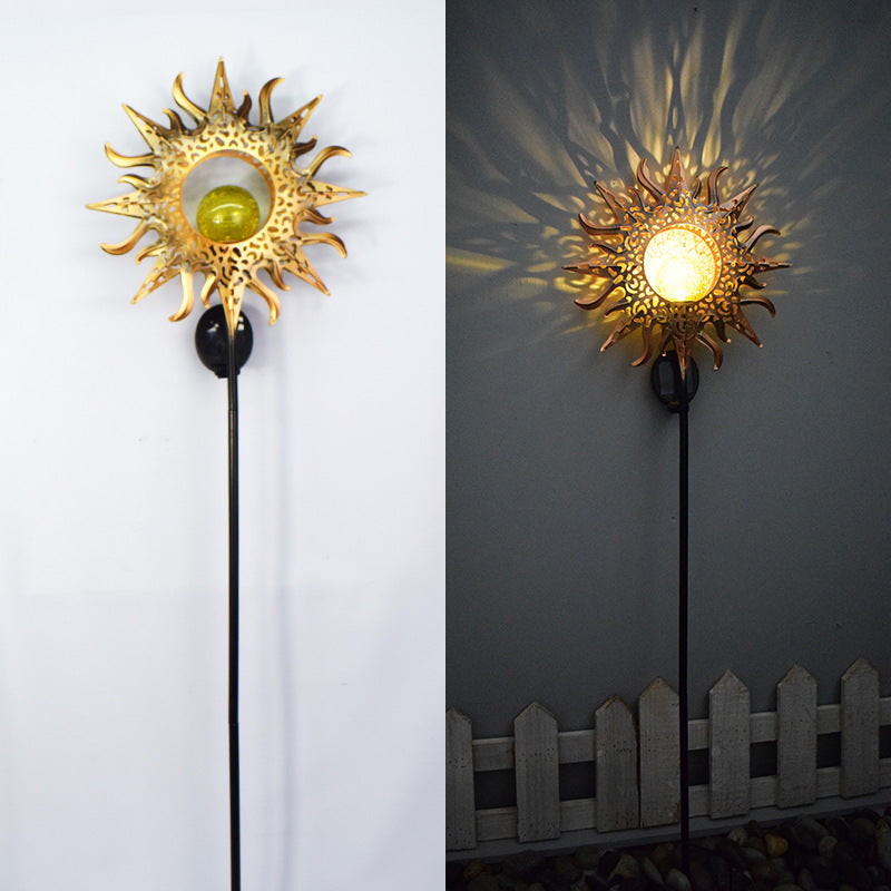 Solarbetriebene, wasserdichte LED-Außenleuchte mit Erdungsstecker in Sternform, Sonne und Mond aus Eisenglas für den Garten