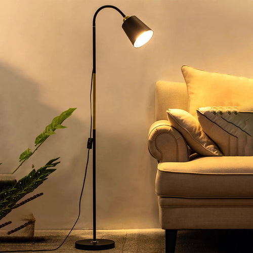 Sandsberg | Stehlampe | Minimalistischer runder PVC-Schirm