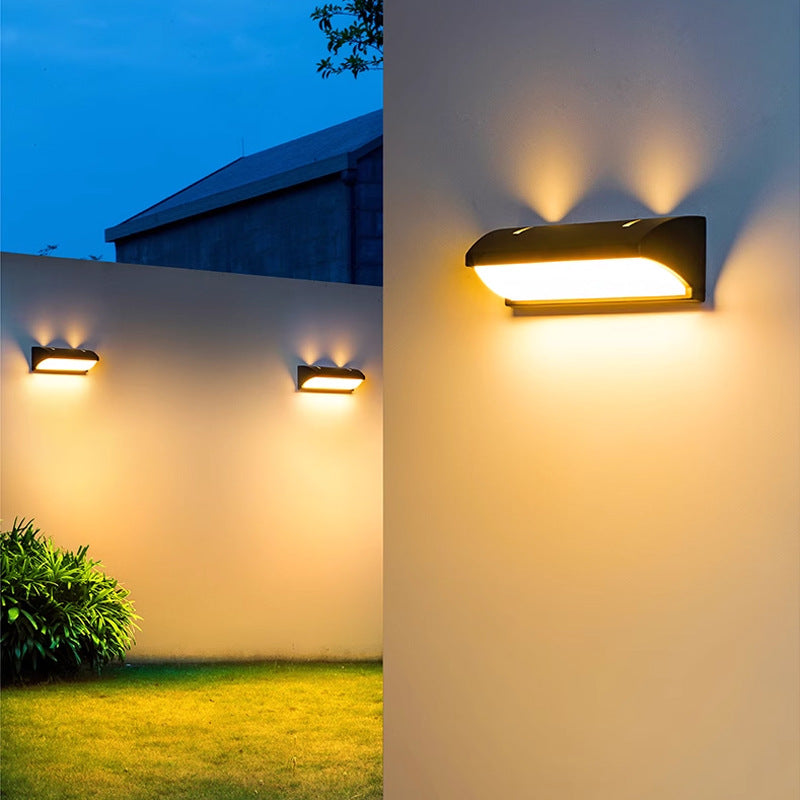 Wasserdichte rechteckig-ovale LED-Wandleuchte aus PC-Aluminium für den Außenbereich