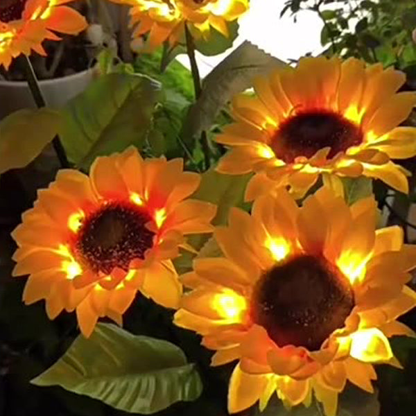 Zeitgenössische kreative solarbetriebene wasserdichte Sonnenblume Seide ABS Edelstahl LED Außenlicht für Garten | Karnz