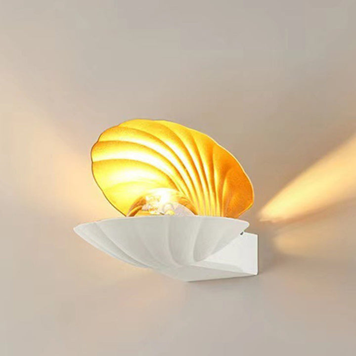 Zeitgenössische kreative wasserdichte Schalen-Aluminium-Acryl-LED-Wandleuchte für den Außenbereich | Karnz