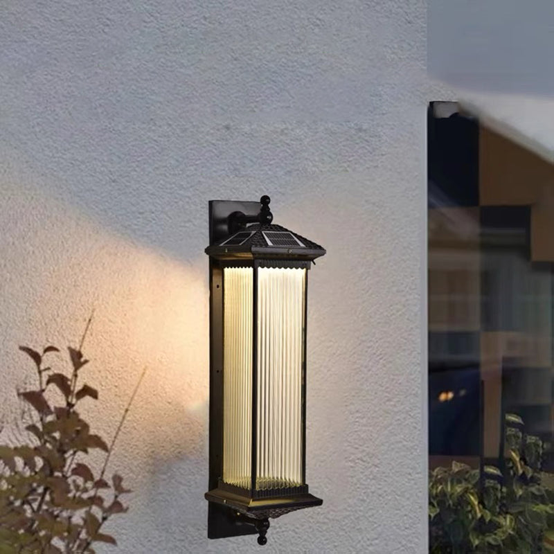 Traditionelles chinesisches wasserdichtes rechteckiges Glas-Metall 1-Licht-Wand sconce Lampe für Außenpatio | Karnz