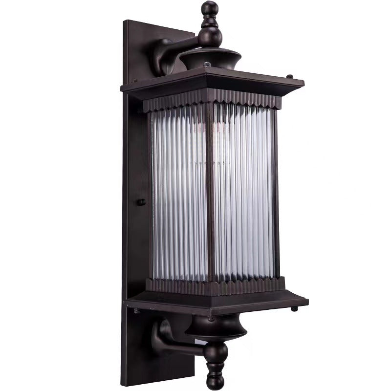 Traditionelles chinesisches wasserdichtes rechteckiges Glas-Metall 1-Licht-Wand sconce Lampe für Außenpatio | Karnz