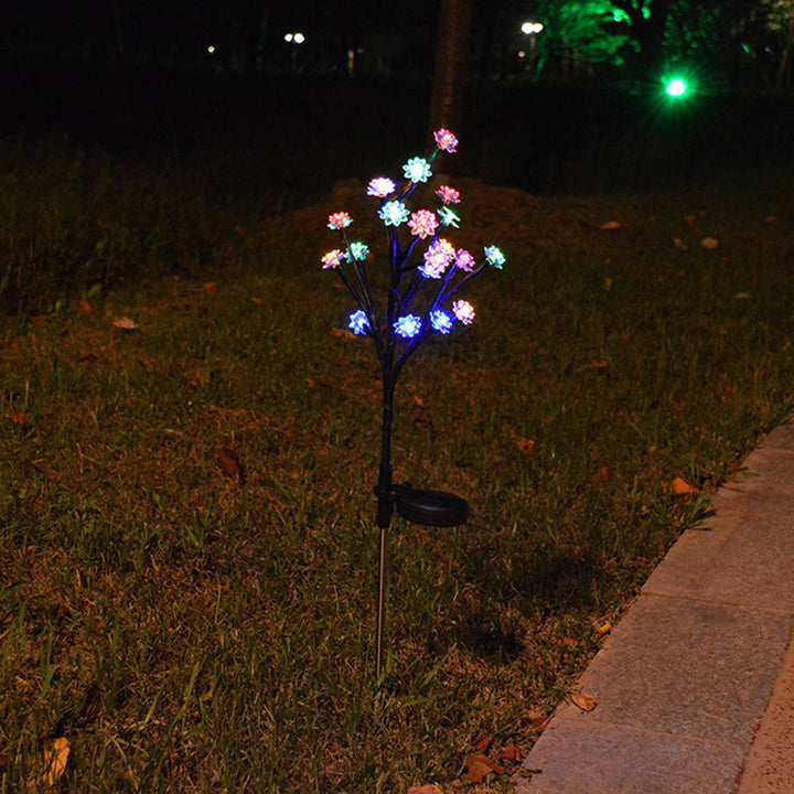 Moderne Art Deco Kirschblüte Lotus Kunststoff LED Outdoor Erdstecker Licht für Garten | Karnz