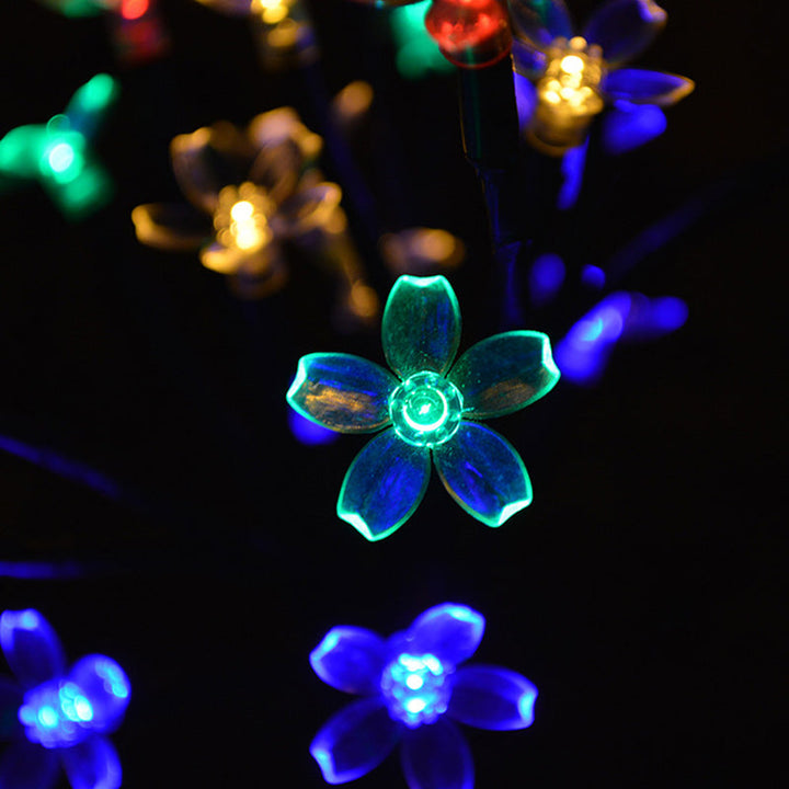 Moderne Art Deco Kirschblüte Lotus Kunststoff LED Outdoor Erdstecker Licht für Garten | Karnz