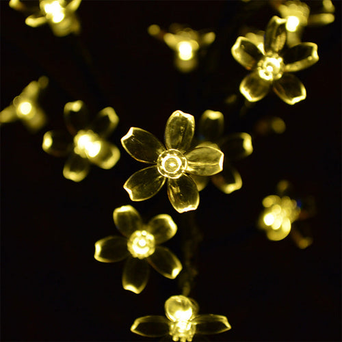 Moderne Art Deco Kirschblüte Lotus Kunststoff LED Outdoor Erdstecker Licht für Garten | Karnz