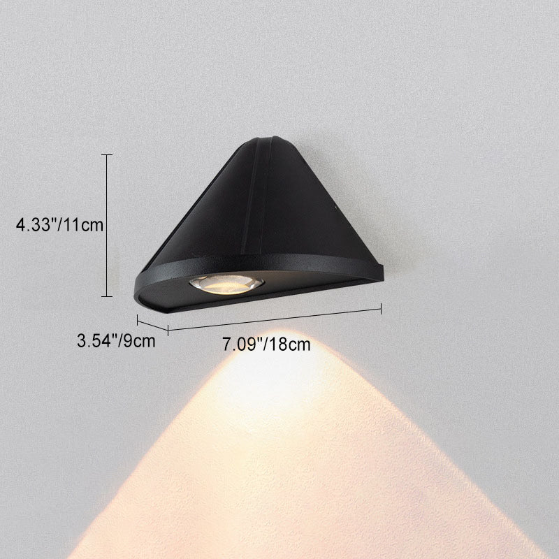 Modern Minimalist Triangle Wasserdichte Linse Aluminium LED Wandleuchte Lampe für Außenpatio | Karnz