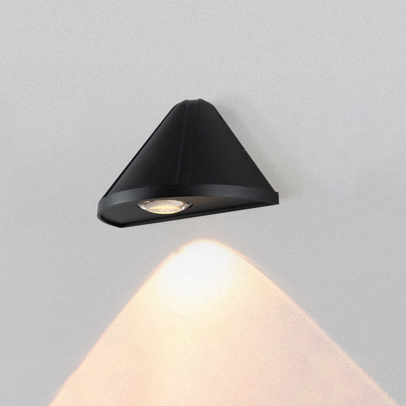 Modern Minimalist Triangle Wasserdichte Linse Aluminium LED Wandleuchte Lampe für Außenpatio | Karnz