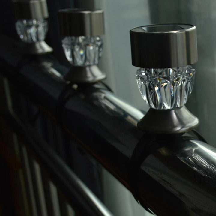 Moderne Einfachheit Solar Wasserdicht PP Edelstahl Diamant Zylinder LED Landschaft Beleuchtung Außenlicht Für Garten | Karnz