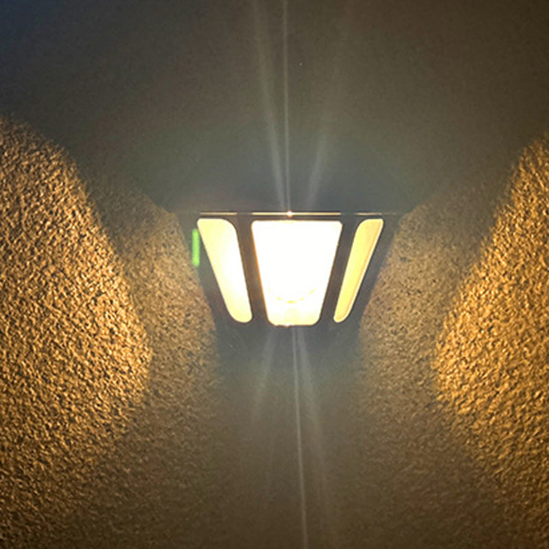 Zeitgenössische Retro Solar Wasserfest ABS Leuchtturm LED Wand Sconce Lampe Für Outdoor Patio | Karnz
