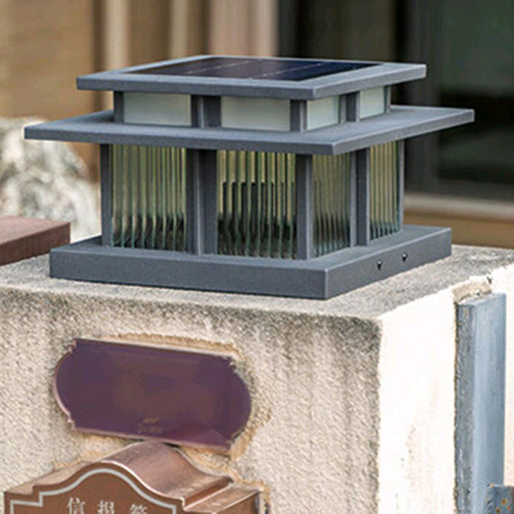 Modern Minimalist Solar Waterproof Square Cylinder Aluminiumlegierung Glas LED Landschaft Beleuchtung Außenlicht Für Außenpatio | Karnz