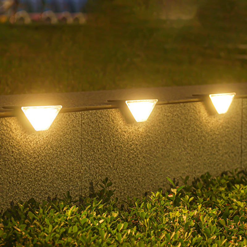 Moderne Einfachheit Solar Wasserdicht ABS PS Dreieck LED Landschaftsbeleuchtung Außenlicht Für Außenpatio | Karnz