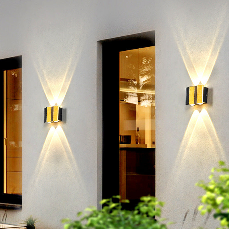 Moderne Einfachheit Wasserdichte Aluminium Rechteckige Gebogene Auf- und Abwärts LED Wandlampe Für Outdoor Patio | Karnz