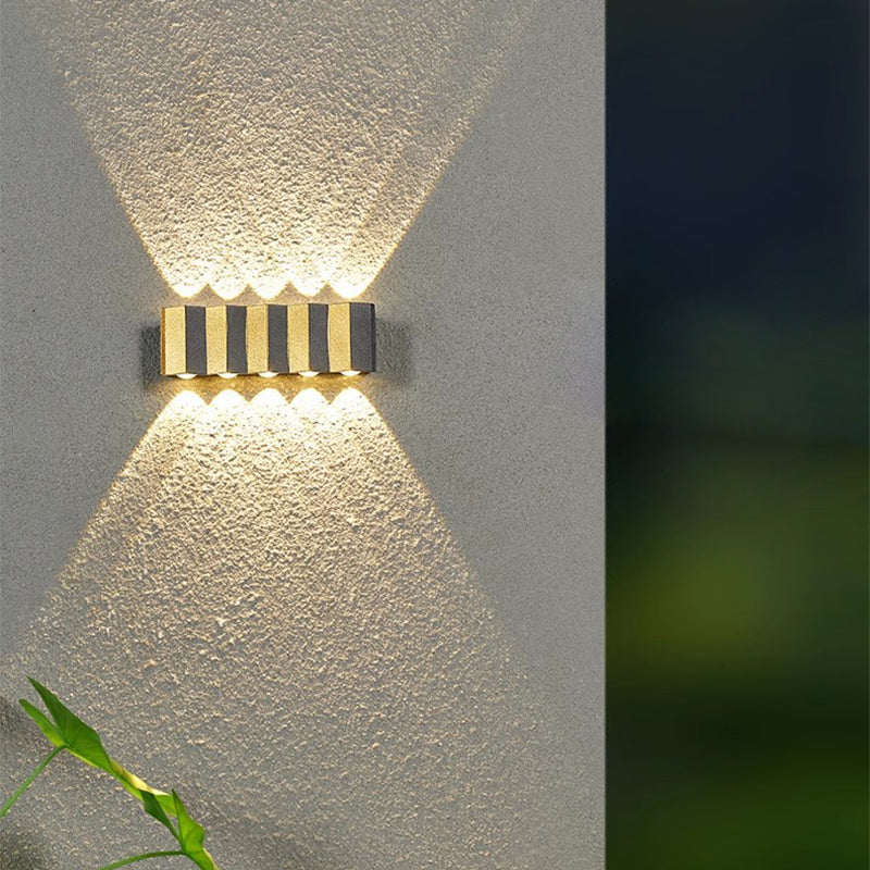 Moderne Einfachheit Wasserdichte Aluminium Rechteckige Gebogene Auf- und Abwärts LED Wandlampe Für Outdoor Patio | Karnz
