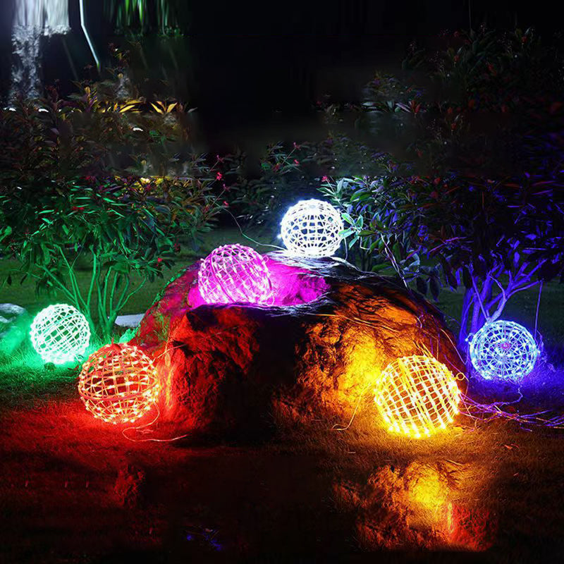 Wasserdichte PVC-Hängekugel-Dekorations-LED-Außenpendelleuchte für den Garten