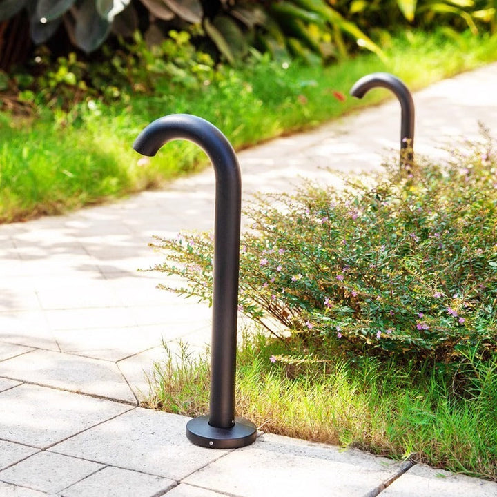 Zeitgenössische industrielle wasserdichte Aluminiumverstärkte Glas gebogene Röhren LED Außenleuchte Landschaftsbeleuchtung für Garten | Karnz