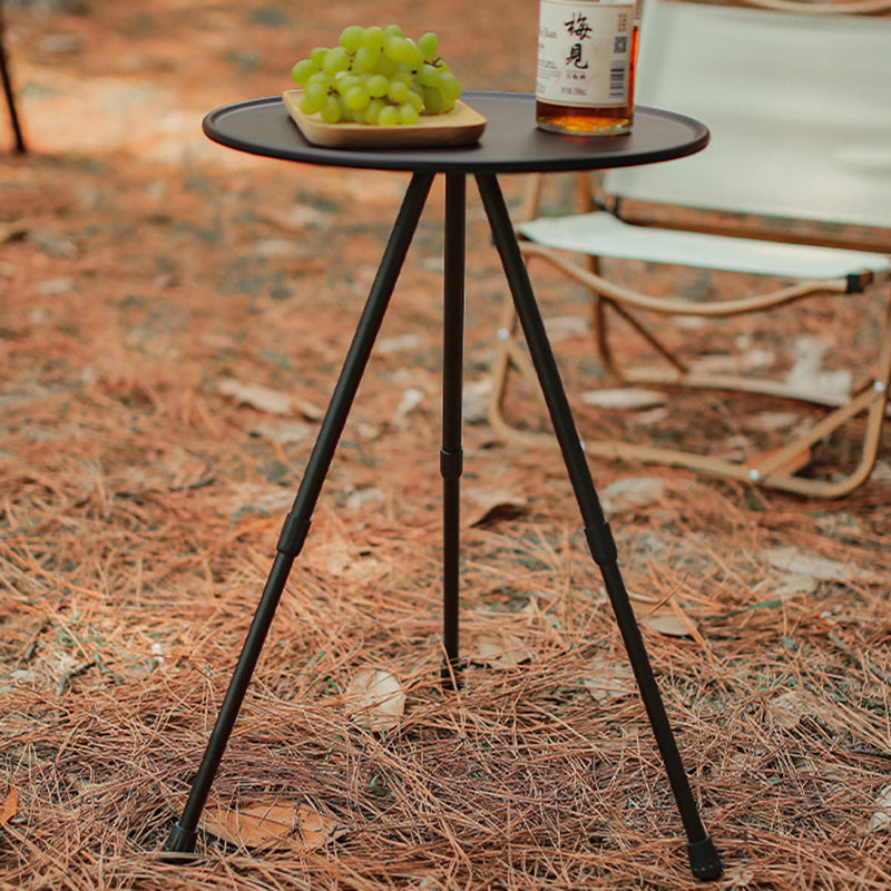 Moderne Einfachheit Aluminiumlegierung ABS Rund Faltbarer Outdoor Kaffeetisch 1-Tablett Taschenlampenhalter für draußen | Karnz