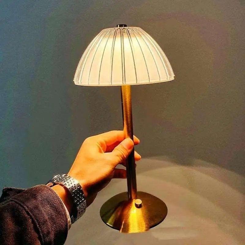 Beacon - LED Kristall Nachttischlampe ohne Kabel | Karnz