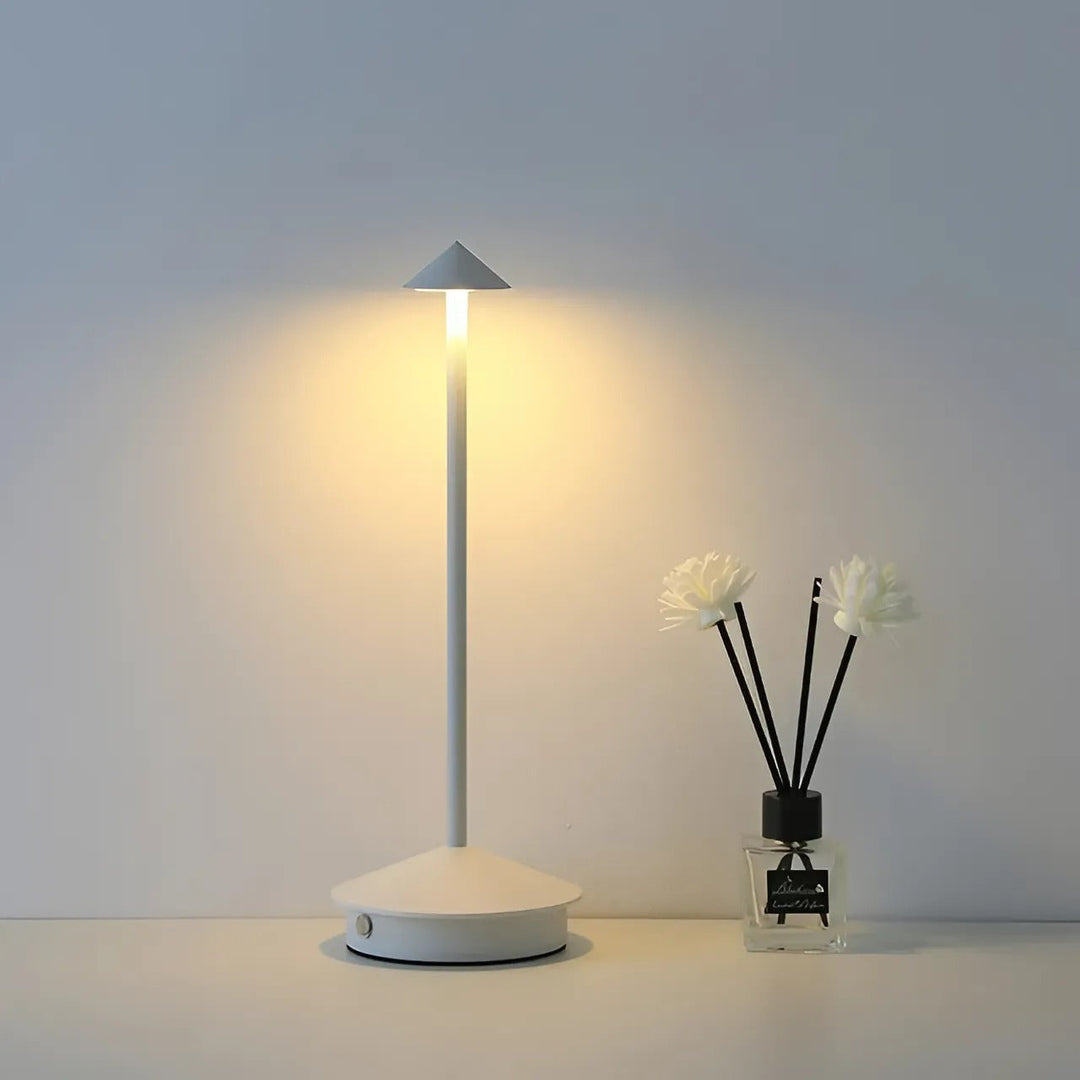 Shanghai Moderne Tischlampe - Eleganter schwedischer Designstil | Karnz