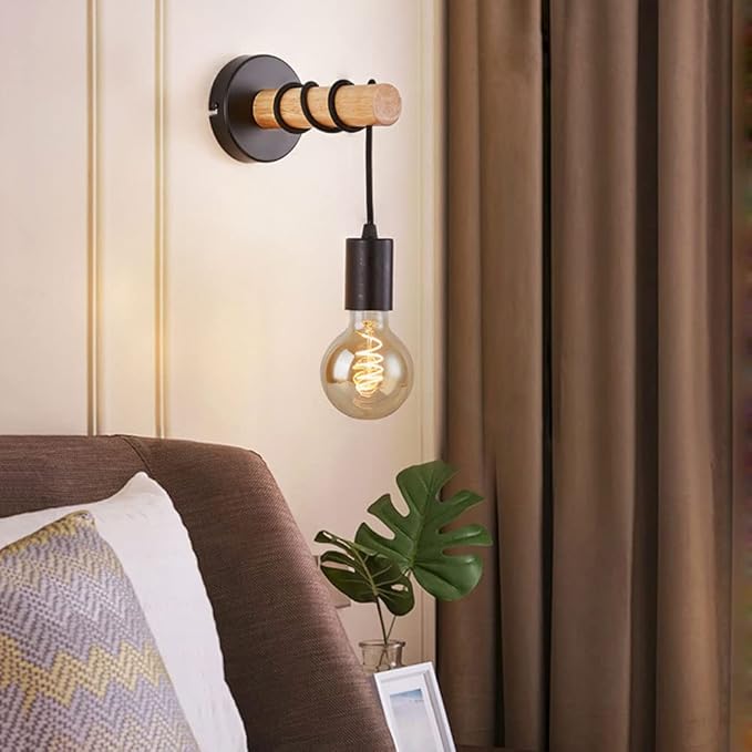 Schwarze industrielle Wand-Nachttischlampe mit Holzsockel | Karnz