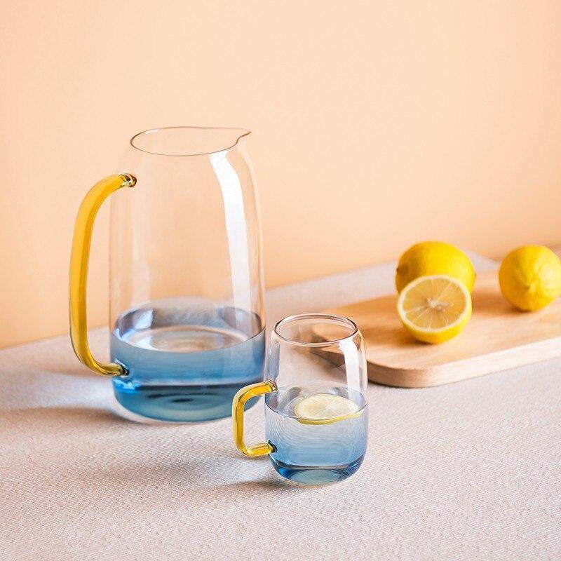 Blaues Glas Krug mit passendem Trinkglas Karnz