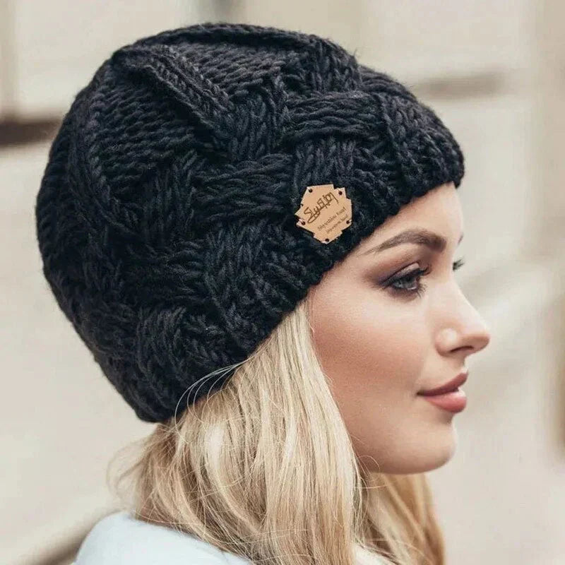 Weiche, gestrickte Wintermütze für Damen und Herren