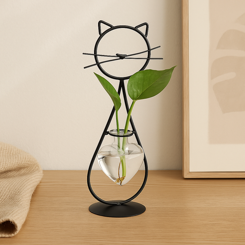 Herzförmige Glas-Pflanzerbox mit katzeninspiriertem Halter Karnz