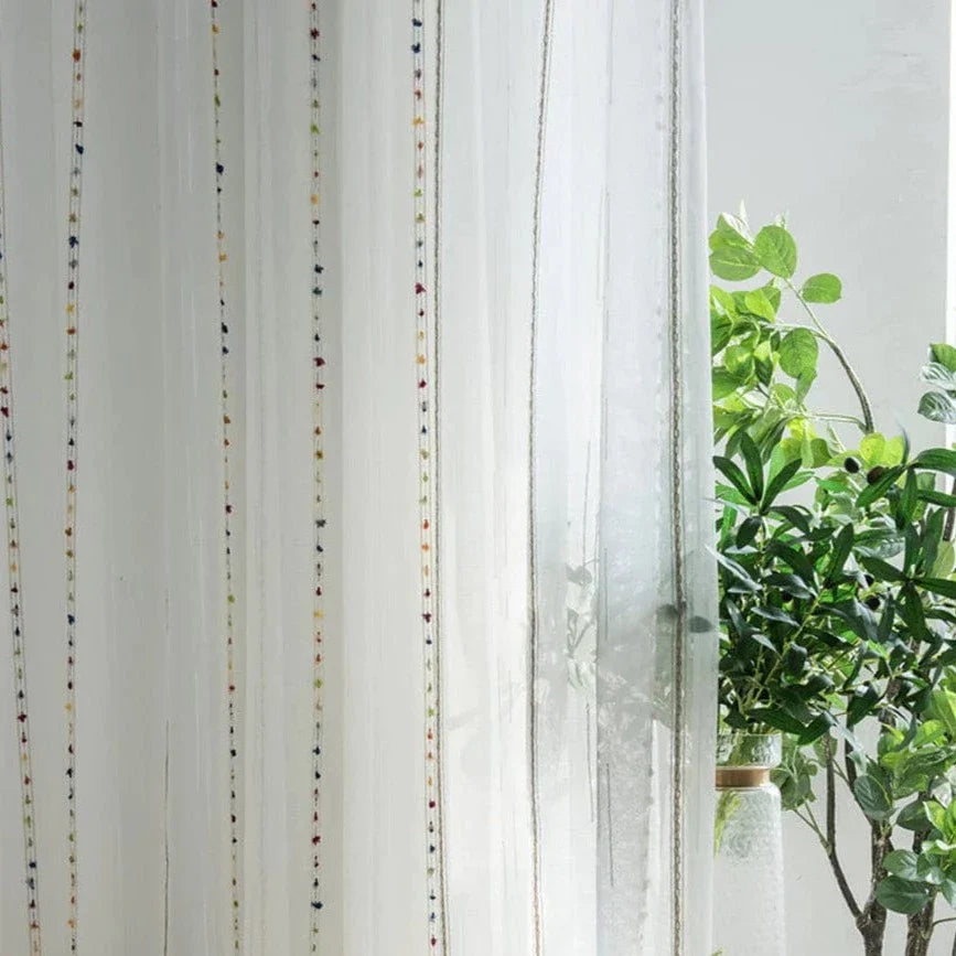 Bunte stereoskopische gestickte transparente Gardine | Karnz