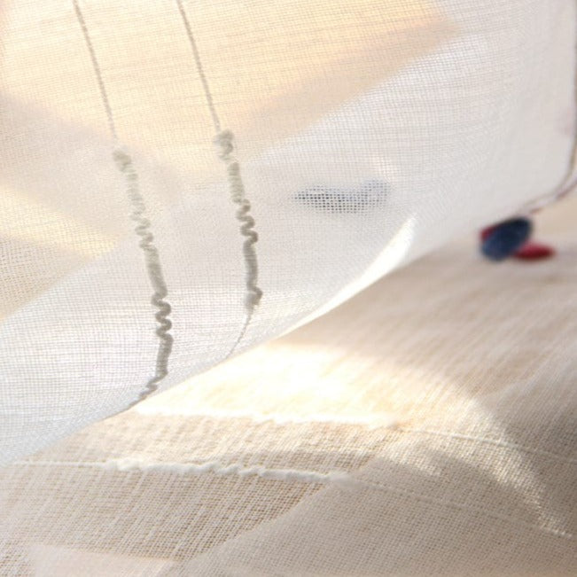 Bunte stereoskopische gestickte transparente Gardine | Karnz