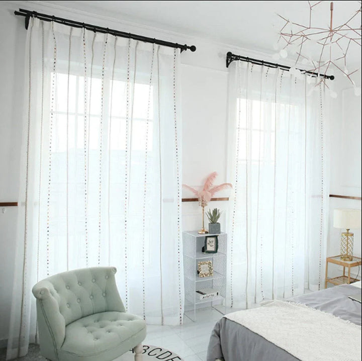 Bunte stereoskopische gestickte transparente Gardine | Karnz
