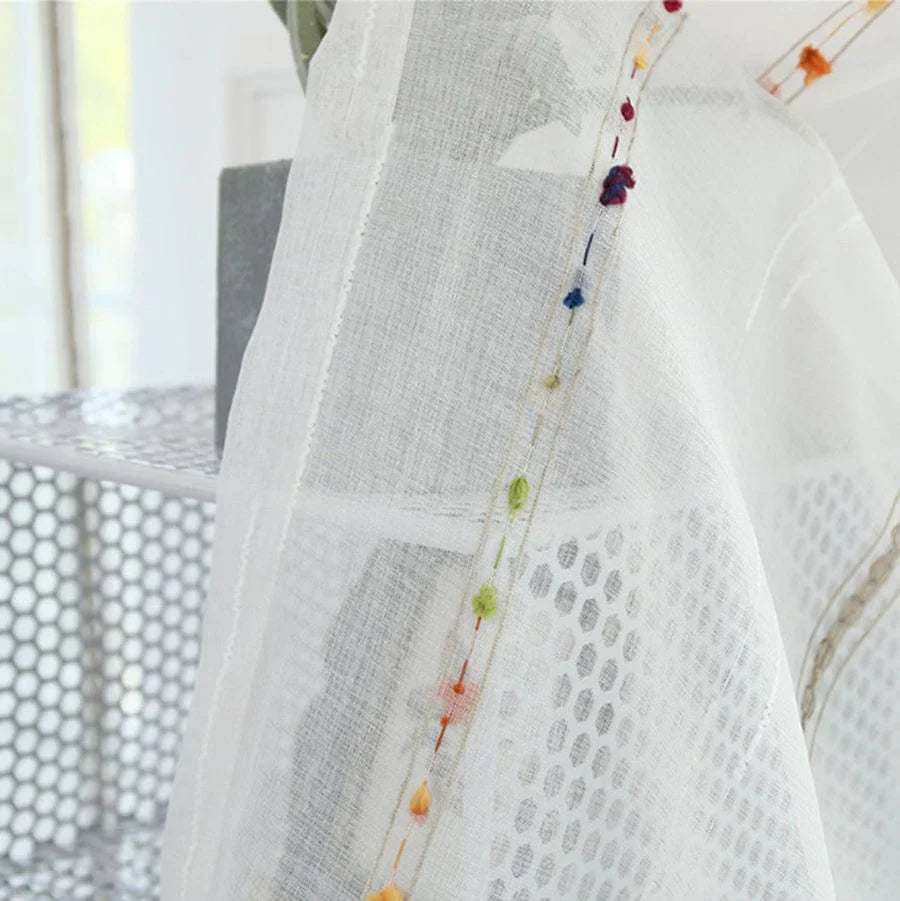 Bunte stereoskopische gestickte transparente Gardine | Karnz