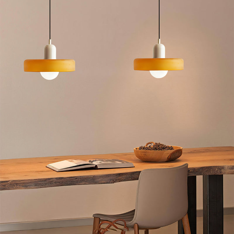 Bauhaus Bunte Glas Pendelleuchte - Moderne Designlampe für Wohnzimmer und Esszimmer | Karnz